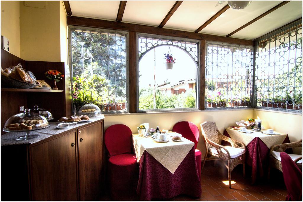 B&B Degli Amici Ciampino Exterior photo